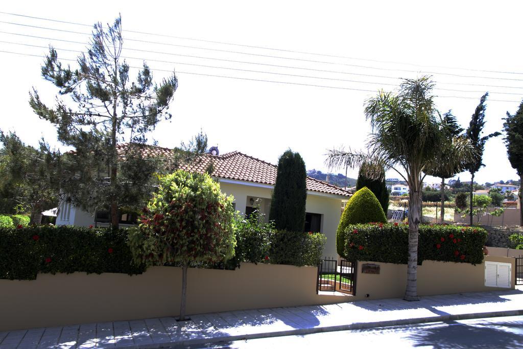 Eve Pissouri Rozaki Villa Room photo