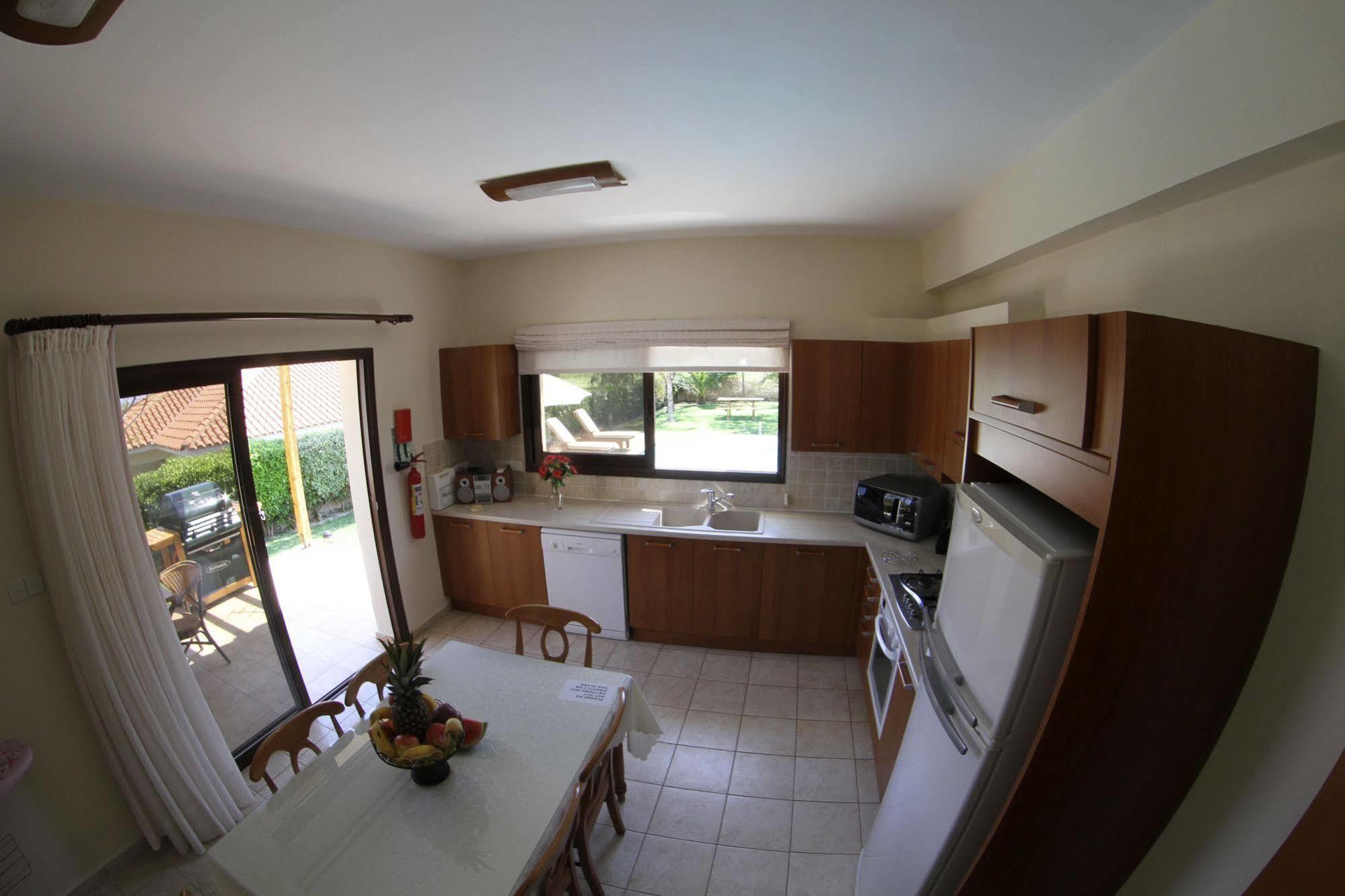 Eve Pissouri Rozaki Villa Exterior photo